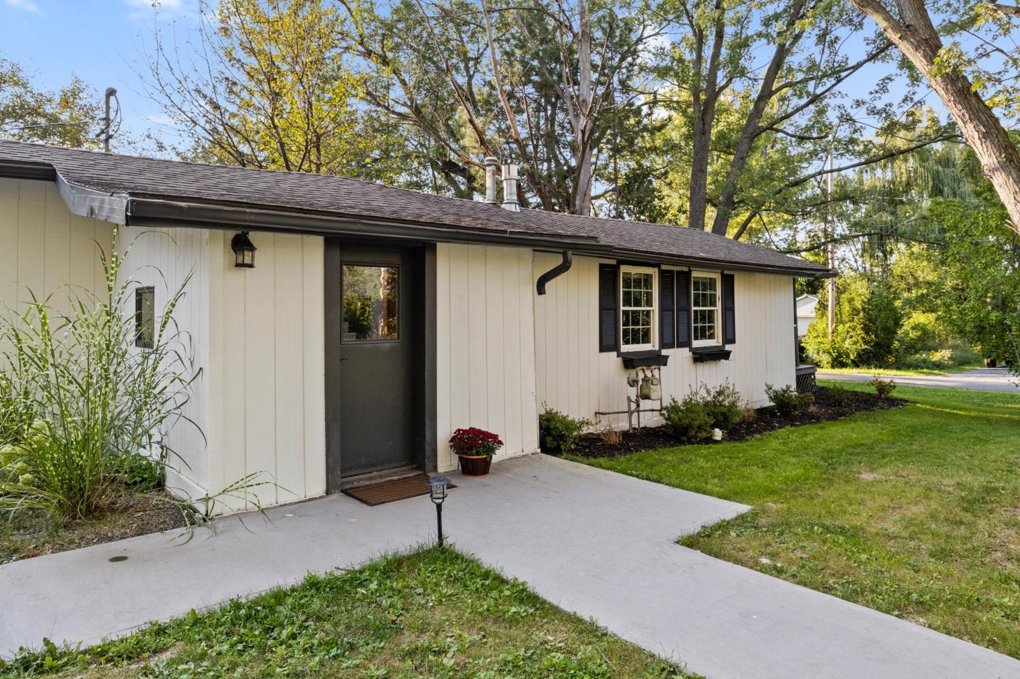 Cozy Home W/ King Bed & Lake Access Canandaigua Luaran gambar