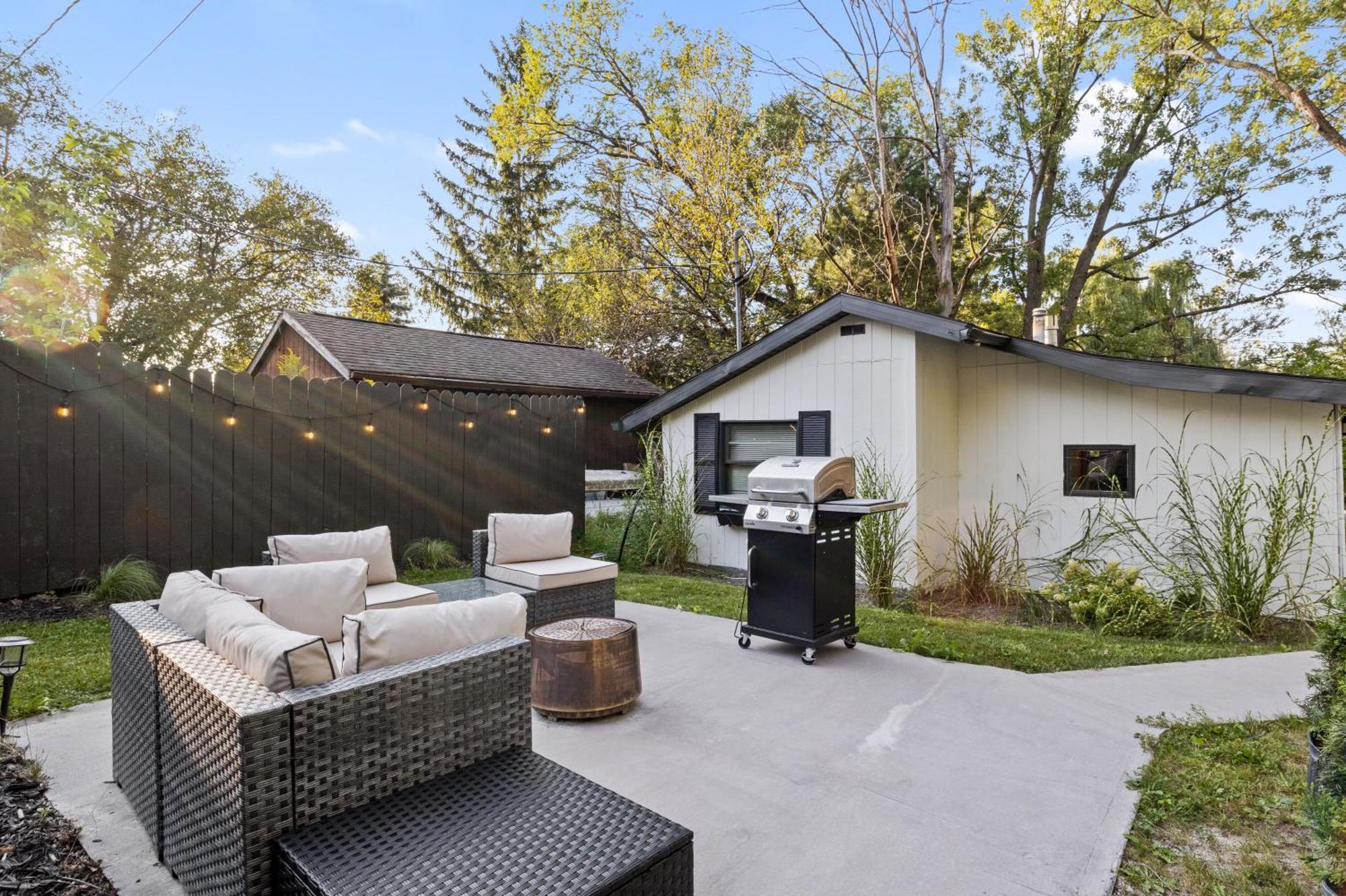Cozy Home W/ King Bed & Lake Access Canandaigua Luaran gambar